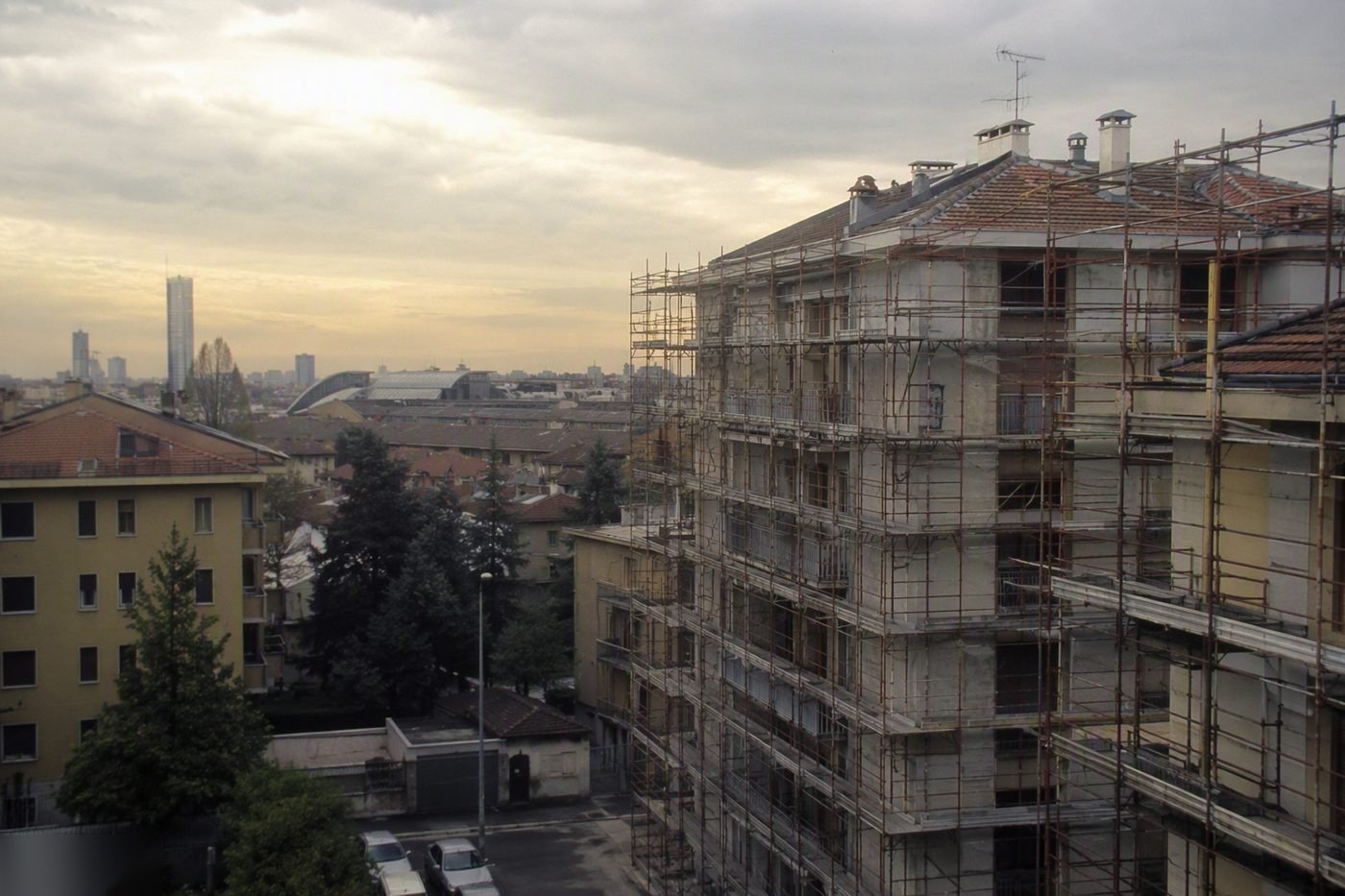 Cantiere di rifacimento terrazzo in un condominio del Rhodense — Rifacimento Terrazzo Rho