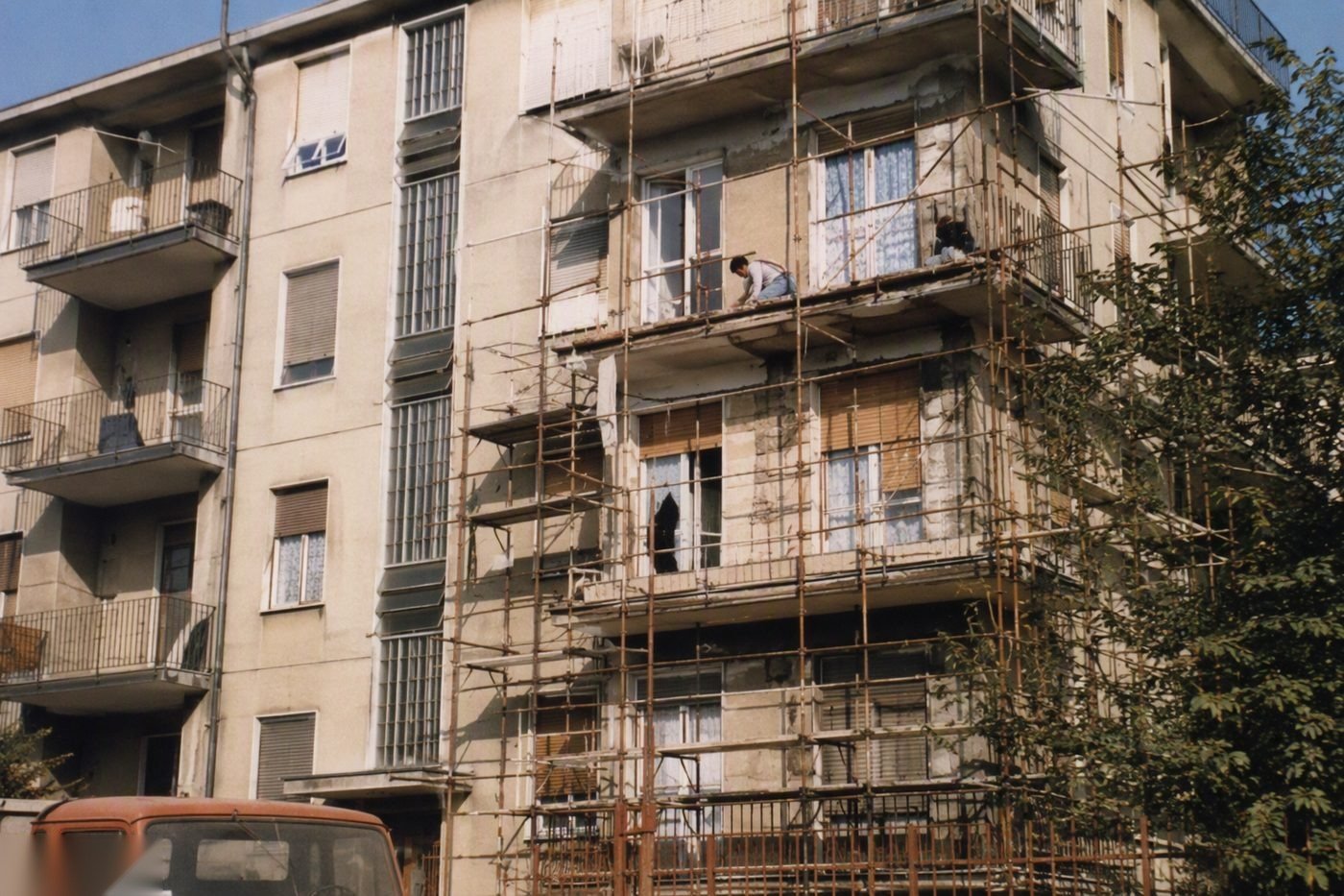 Rifacimento Balcone Condominiale nel Rhodense — intervento di Rifacimento Terrazzo Rho